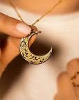 Inna Ma’al Usri Yusra Crescent Moon Necklace - Ergosalah - Ergonomic padded prayer mat for knee support