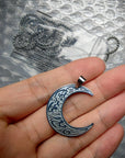 Inna Ma’al Usri Yusra Crescent Moon Necklace - Ergosalah - Ergonomic padded prayer mat for knee support