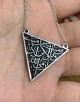 Islamic Triangle Pendant Unisex - Ergosalah - Ergonomic padded prayer mat for knee support