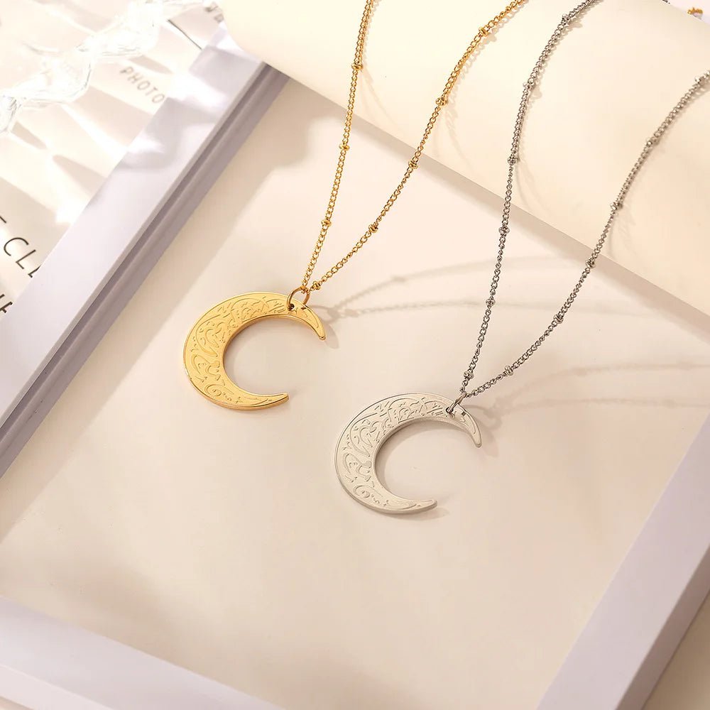 Inna Ma’al Usri Yusra Crescent Moon Necklace - Ergosalah - Ergonomic padded prayer mat for knee support