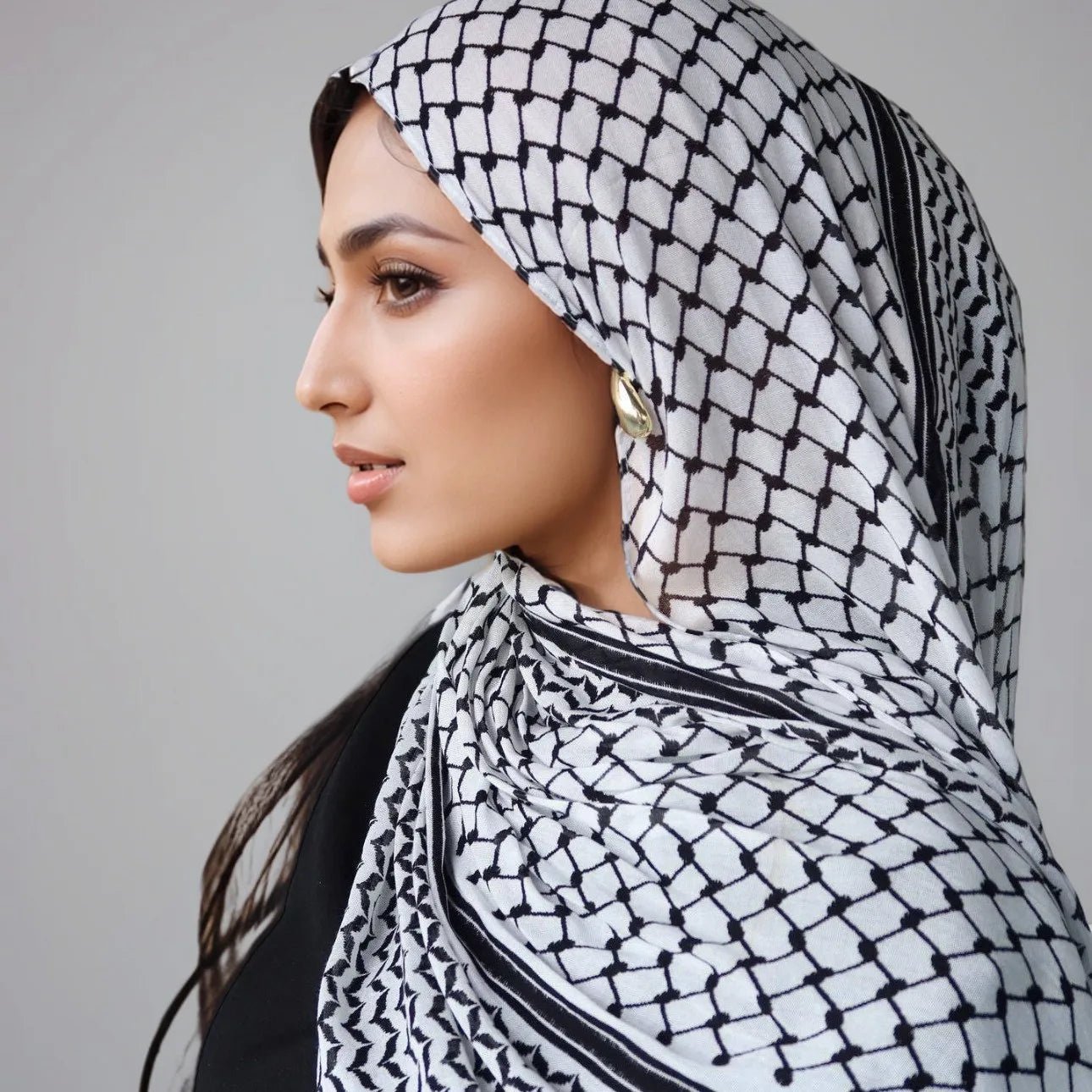 Keffiyeh Print Modal Hijab - Ergosalah - Ergonomic padded prayer mat for knee support