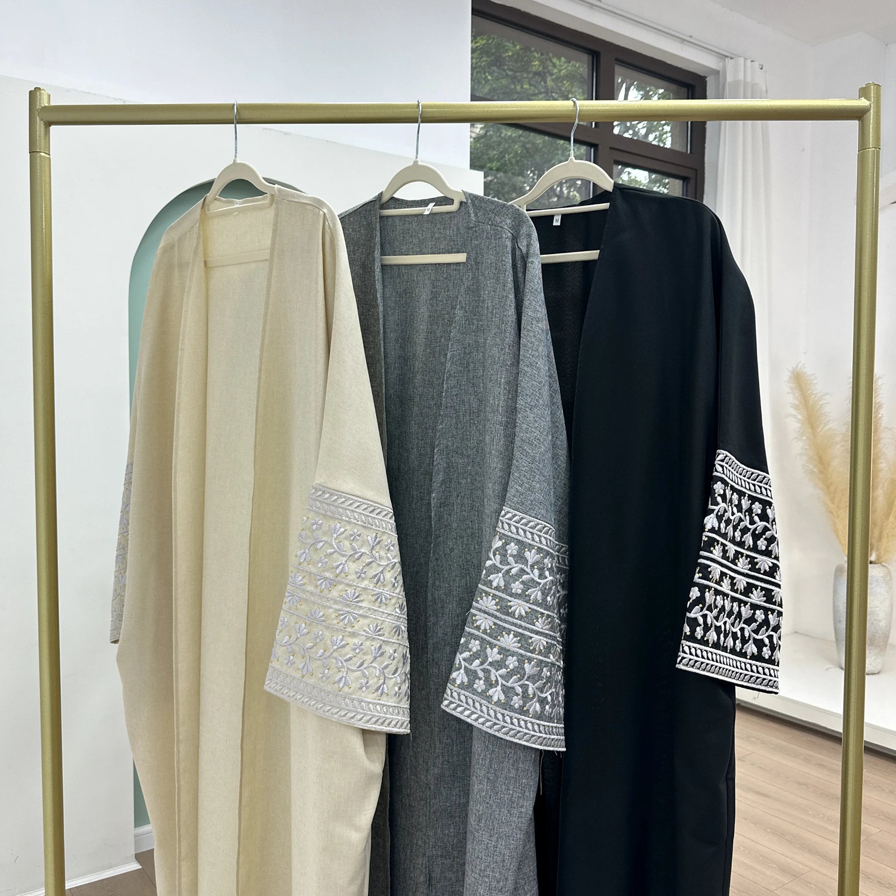 Open Linen Embroidered Abaya - Ergosalah - Ergonomic padded prayer mat for knee support