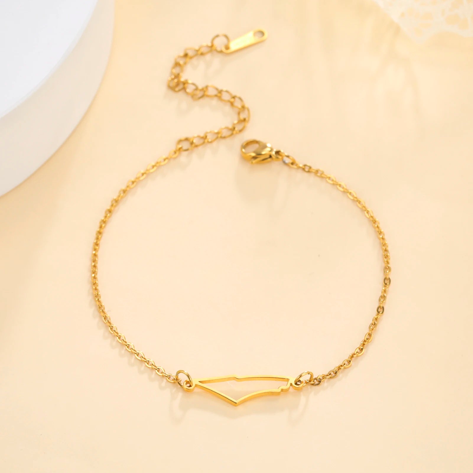 Palestine Map Bracelet for Women - Ergosalah - Ergonomic padded prayer mat for knee support