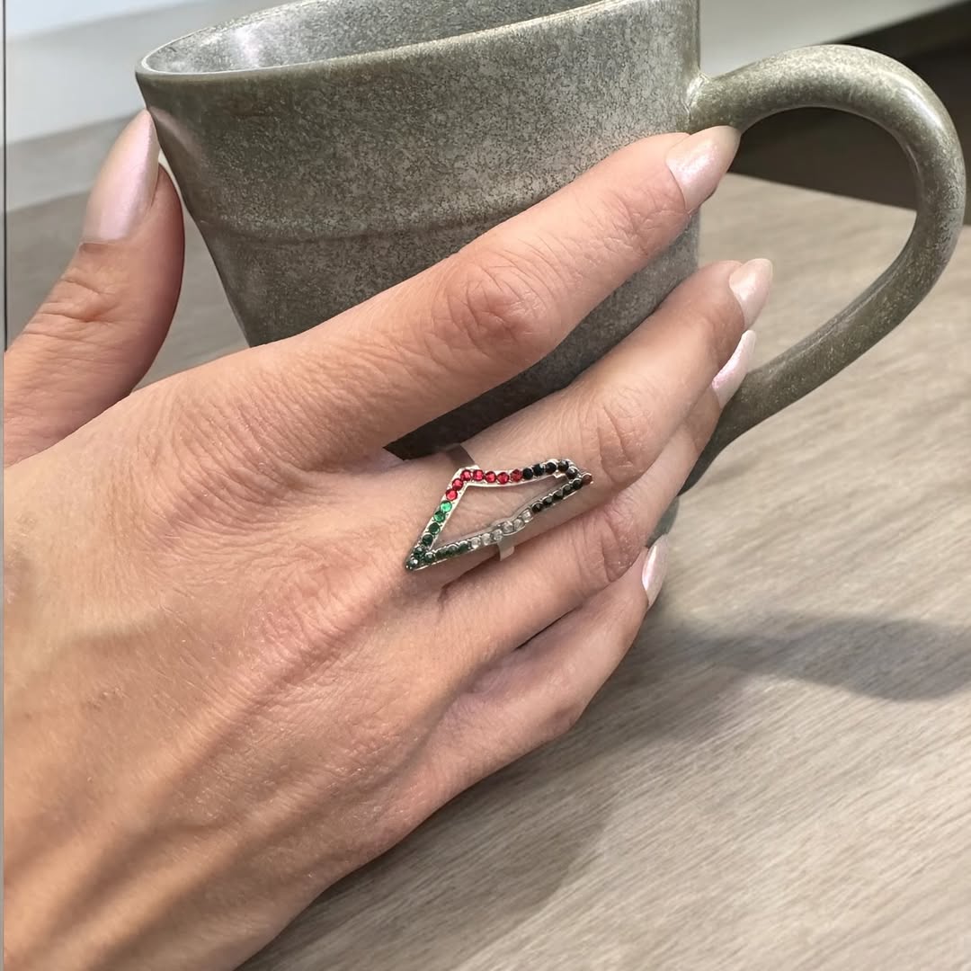 Palestine Map Rhinestone Ring - Ergosalah - Ergonomic padded prayer mat for knee support