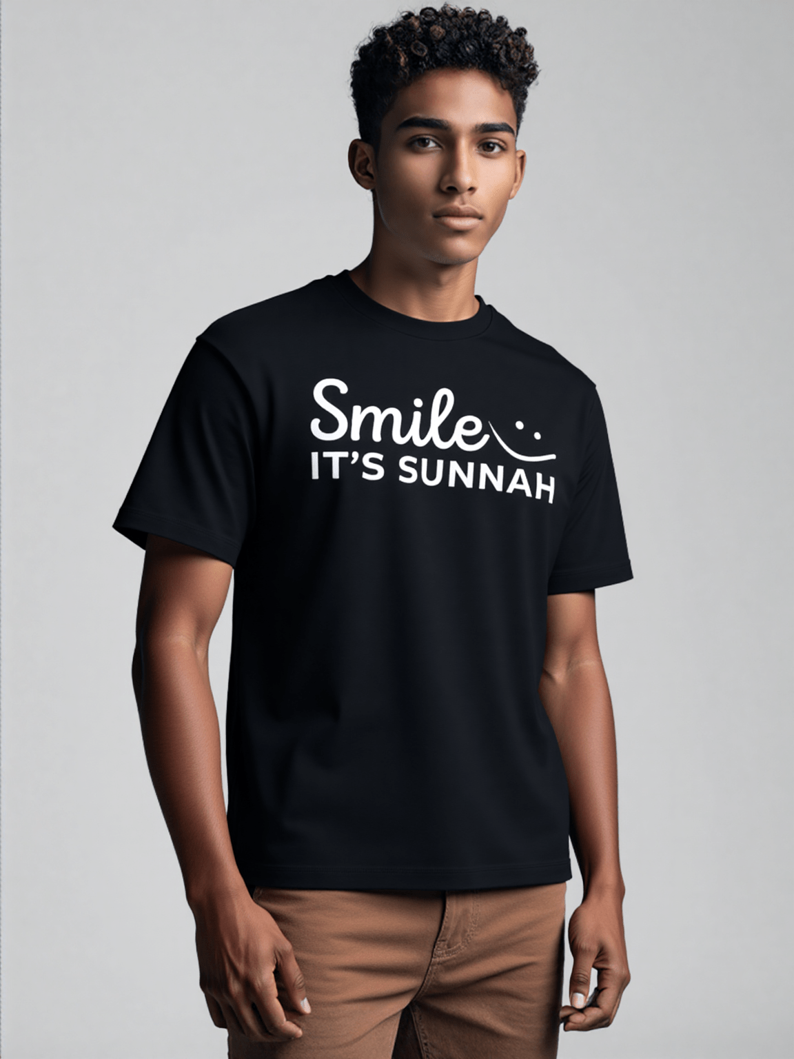 T-shirt Unisex | Smile – It’s Sunnah | front - Ergosalah - Ergonomic padded prayer mat for knee support