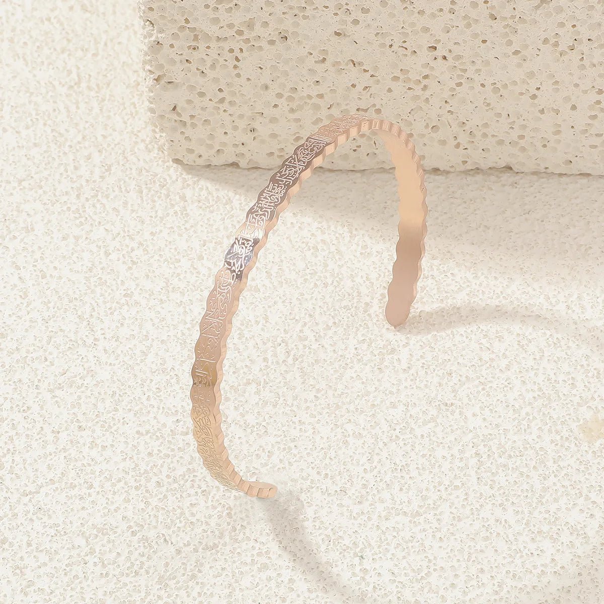 Unisex Ayatul Kursi Rippled Cuff - Ergosalah - Ergonomic padded prayer mat for knee support